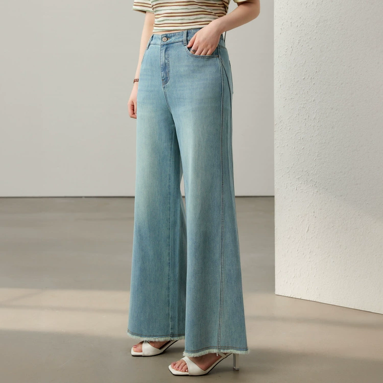 [Широкие утягивающие джинсы с кисточками и необработанными краями] Тонкая женская одежда больших размеров, толстая мм 2025, новый летний стиль