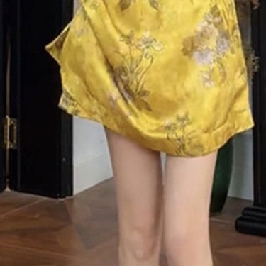 2025夏季网红新款新中式套装女国风黄色印花盘扣旗袍裙短裤两件套|undefined