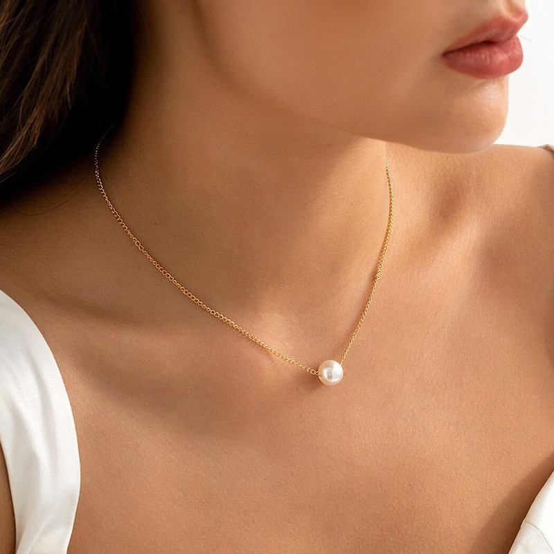 Necklace stainless steel from pearl
