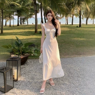 温柔风白色吊带露背连衣裙子女夏季2026新款海边出片仙女绝美长裙