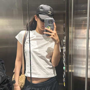 jennie�϶�ͬ��skmi��ɫ����A�I����T��Ů�ļ��¿����e�̿�����