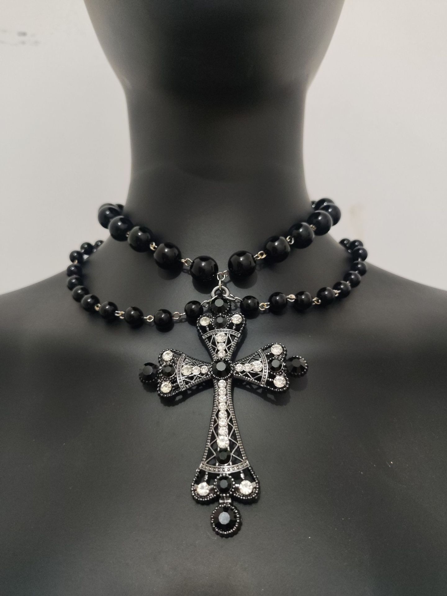 Collier avec pendentif en forme de croix et de perles pour Halloween, style punk hip-hop, personnalité sombre_voghion.com