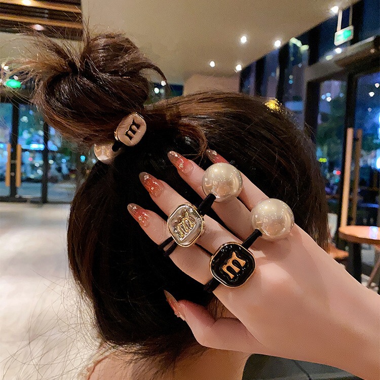 2024 Dongdaemun new high-end head rope ball hair ring pearl hair accessories hair rope women's ponytail South Korea headdress 2024 Dongdaemun new high-end head rope ball hair ring pearl hair accessories hair rope women's ponytail South Korea headdress