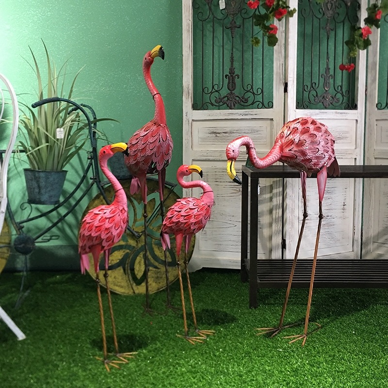 Accesorios de boda, adornos de flamenco de hierro forjado, escaparates del centro comercial de piso a techo, decoración del jardín de la terraza de Meichen, trajes de boda de Mori