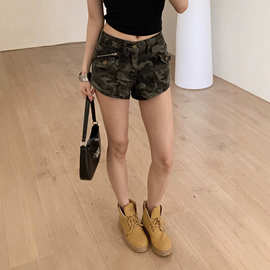 迷彩牛仔短裤女2026夏季新款美式辣妹高腰显瘦宽松百搭设计感裤子