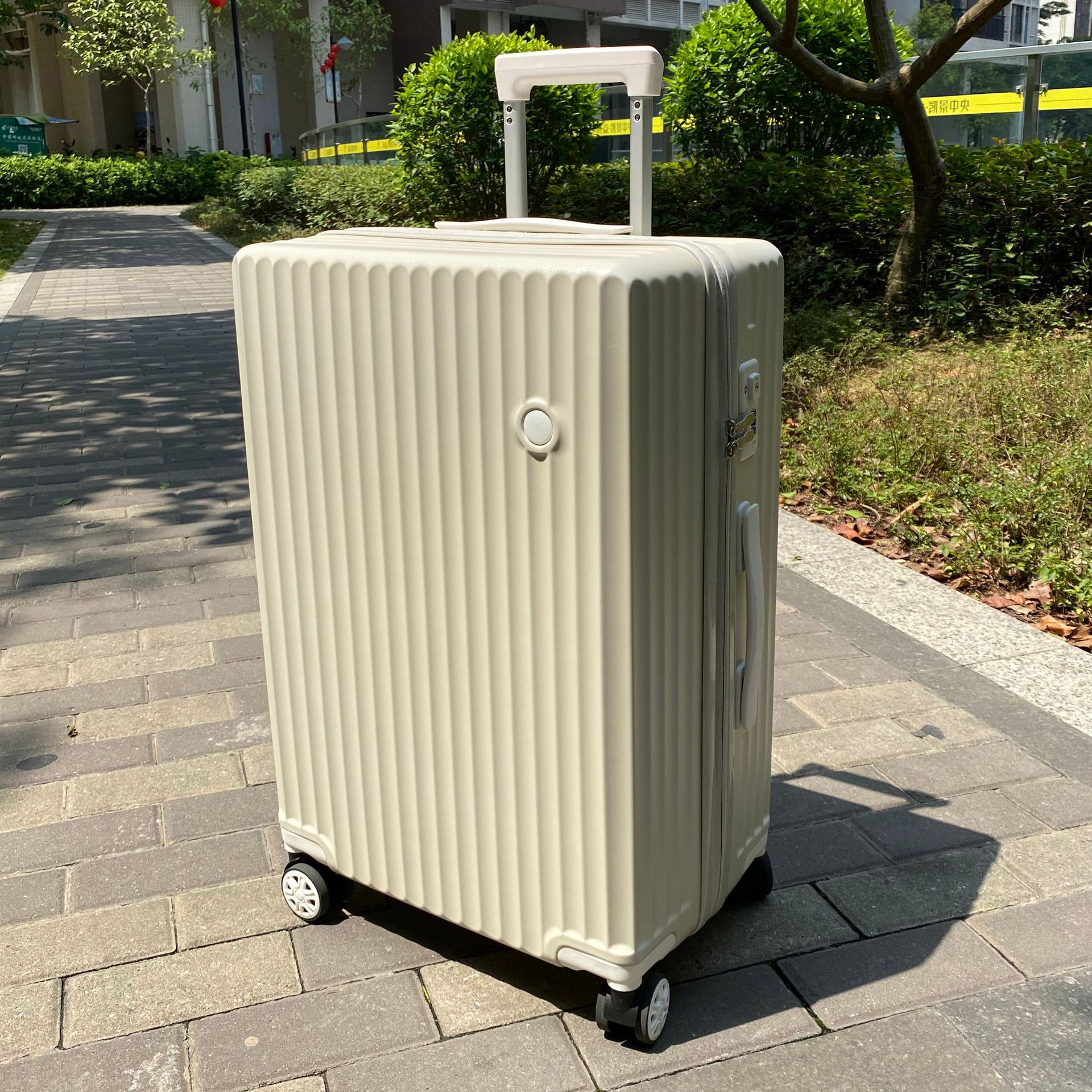 新款网红行李箱日系铝框大容量拉杆箱万向轮登机箱时尚旅行箱-阿里巴巴