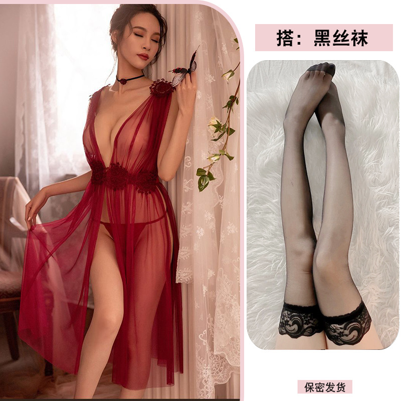 빨간색 티팬티 + 검정 스타킹