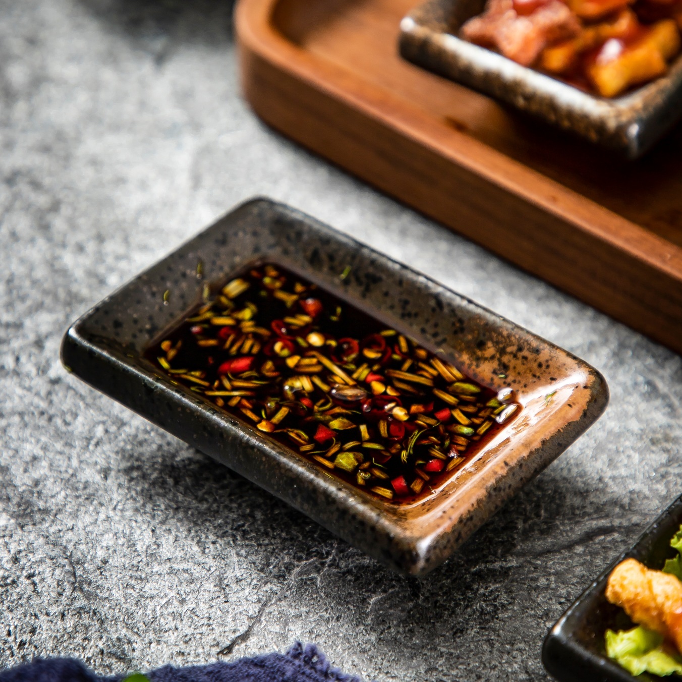 商用日式芥末醬料碟火鍋烤肉壽司蘸料碟家用陶瓷調料點心醬醋味碟