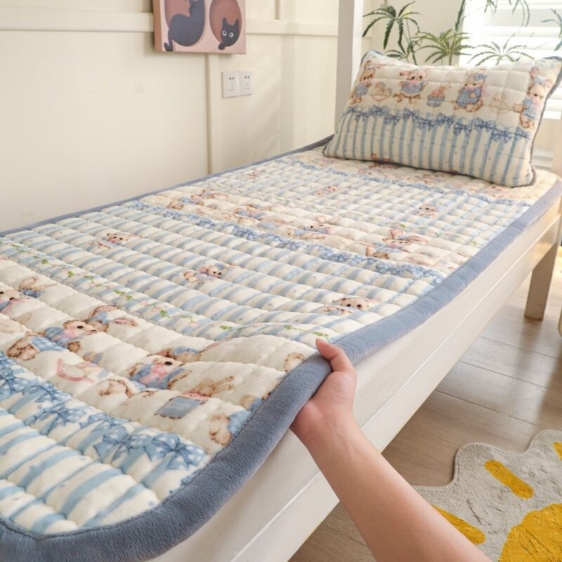 Mattress Pad Milk Velvet Tatami Mattress Pad Quilt Base Single Student Dormitory Thickened Bed Protector Mattress Pad Mattress Pad Milk Velvet Tatami Mattress Pad Quilt Base Single Student Dormitory Thickened Bed Protector Mattress Pad
