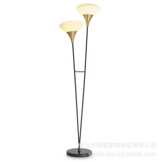 创意现代简约落地灯卧室客厅北欧酒店客房茶几高级设计感落地灯具