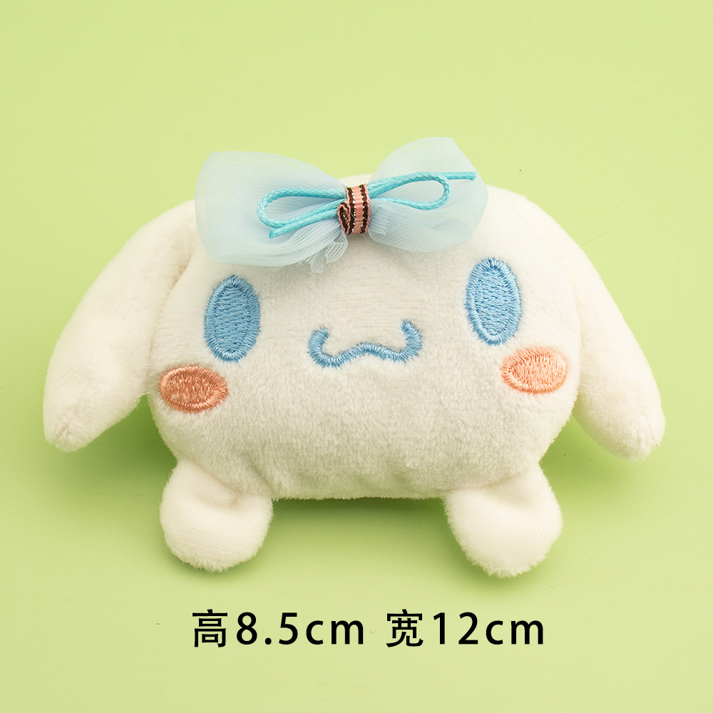 큰 귀여운 흰색 강아지