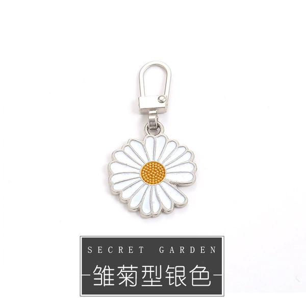 Daisy silver
