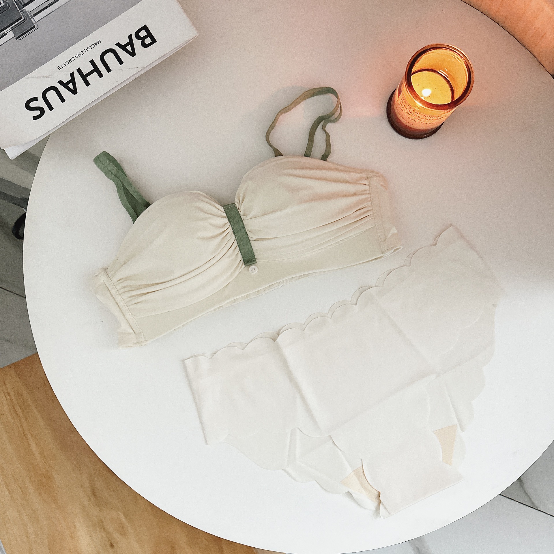 Ropa interior cómoda sin anillo de acero, pecho pequeño para niña, soporte superior, revestido lateral, sujetador de tubo fino antideslizante, sujetador invisible