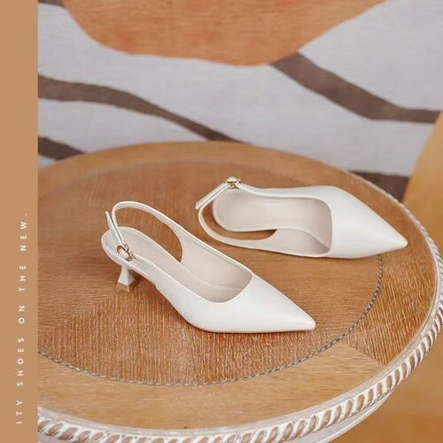 Women's summer new style low-heeled pointed-toe shallow-mouth leather shoes with back strap and closed toe sandals—perfect for moms.