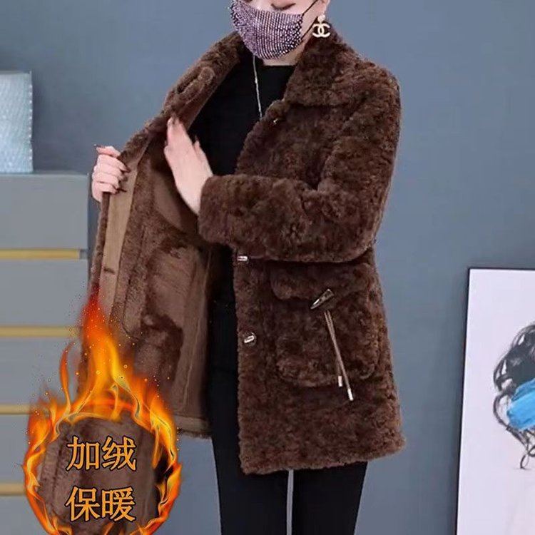 어머니의 가을과 겨울 코트 양모 중년 여성 모피 원피스 탑 중년 및 노인 양털 코트 롱