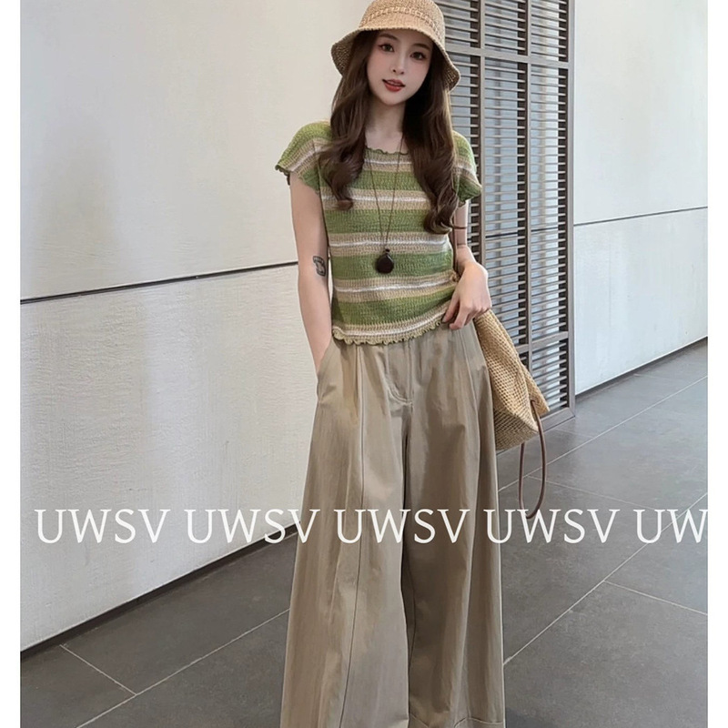 Ruffled Edge Striped Thin Ice Silk Short-Sleeve Knit Top for Women, Stylish and Slimming, Versatile Round Neck Trendy Short Top