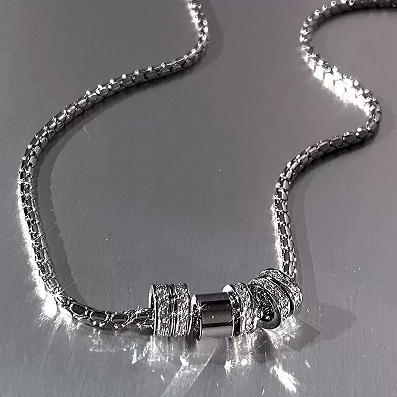 钛钢闪钻圆环吊坠项链男女同款百搭轻奢小众设计时尚简约锁骨项链