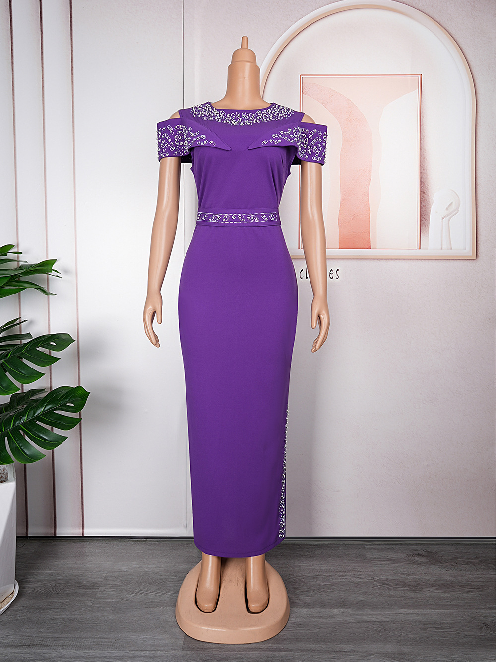 Robe longue moulante élégante ornée de strass et de manches cape - Mode africaine grande taille pour femmes, idéale pour le travail et les soirées_voghion.com
