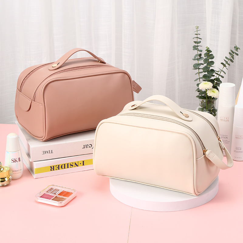 new pattern Cosmetic capacity Korean Edition Style Storage bag Portable multi-function waterproof Wash bag Manufactor