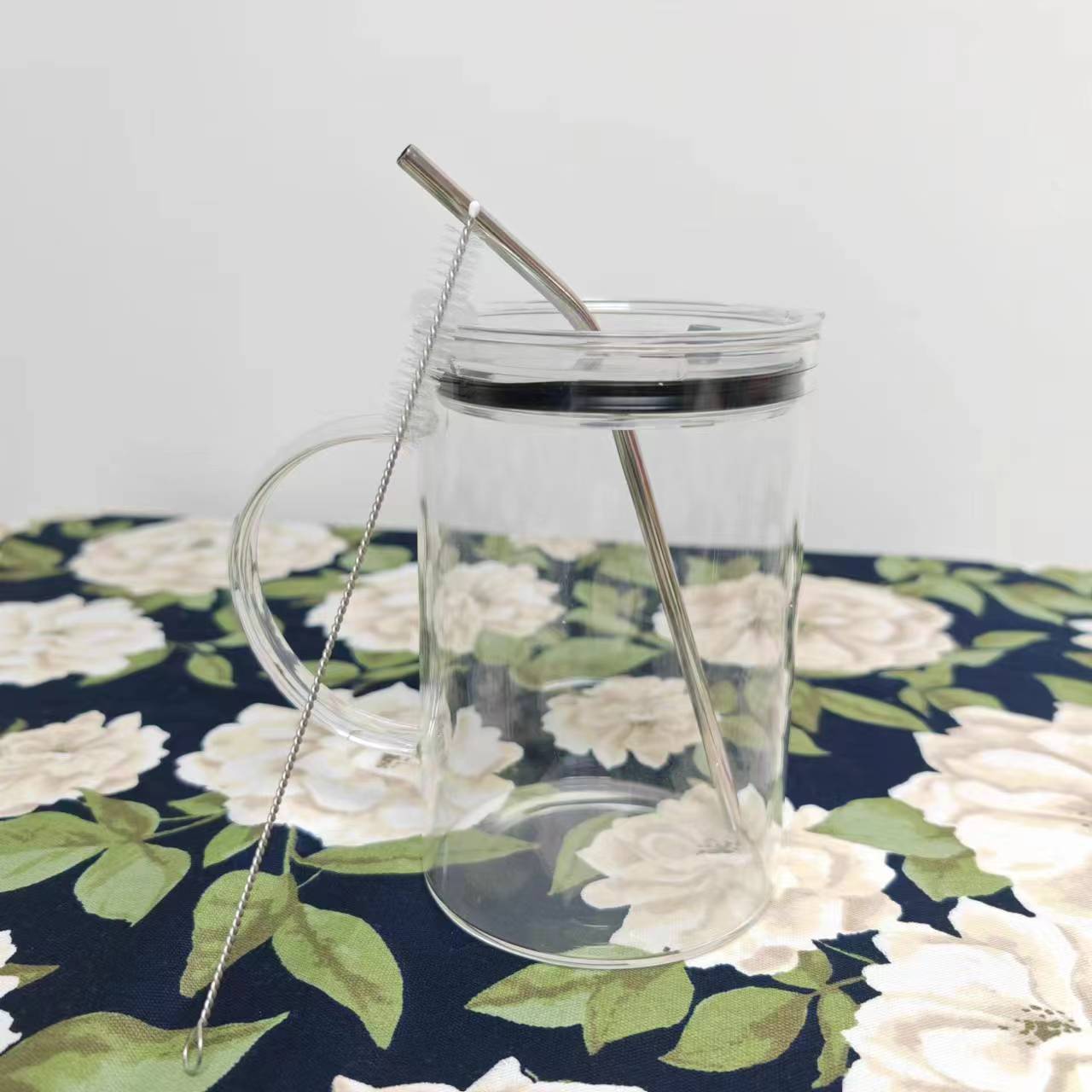 Resistente al calor ins Internet celebridad de gran capacidad de alta temperatura de vidrio borosilicato resistente elevar taza de agua con tapa y paja taza al por mayor