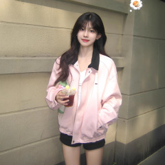 甘い風のピンクの襟のカジュアルなジャケットの上着の女性の秋冬の小さい大衆のデザイン感のゆったりしているアメリカの野球の服のコート