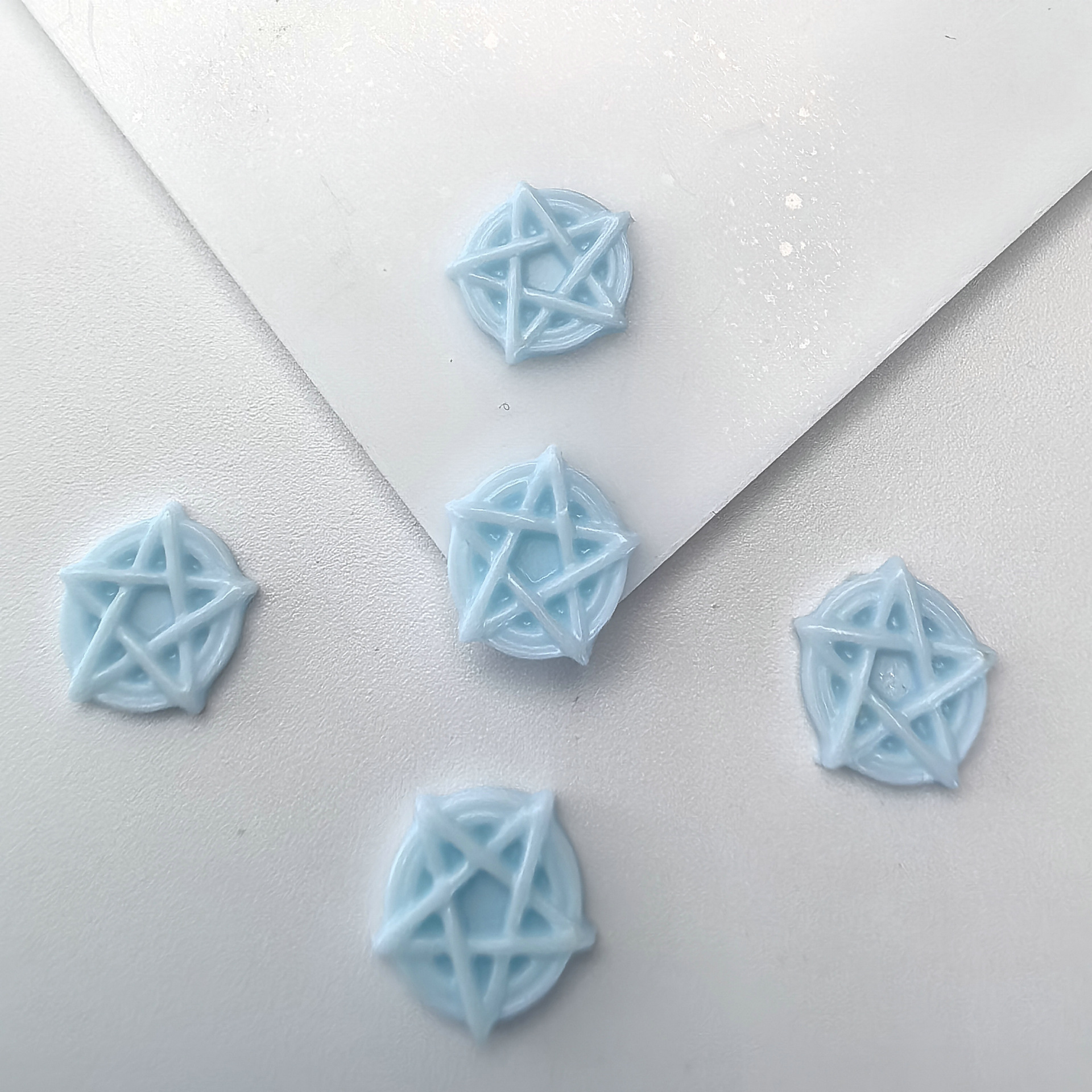 饰品配件用途：美甲，DIY手机壳，diy儿童发饰头饰，冰箱贴