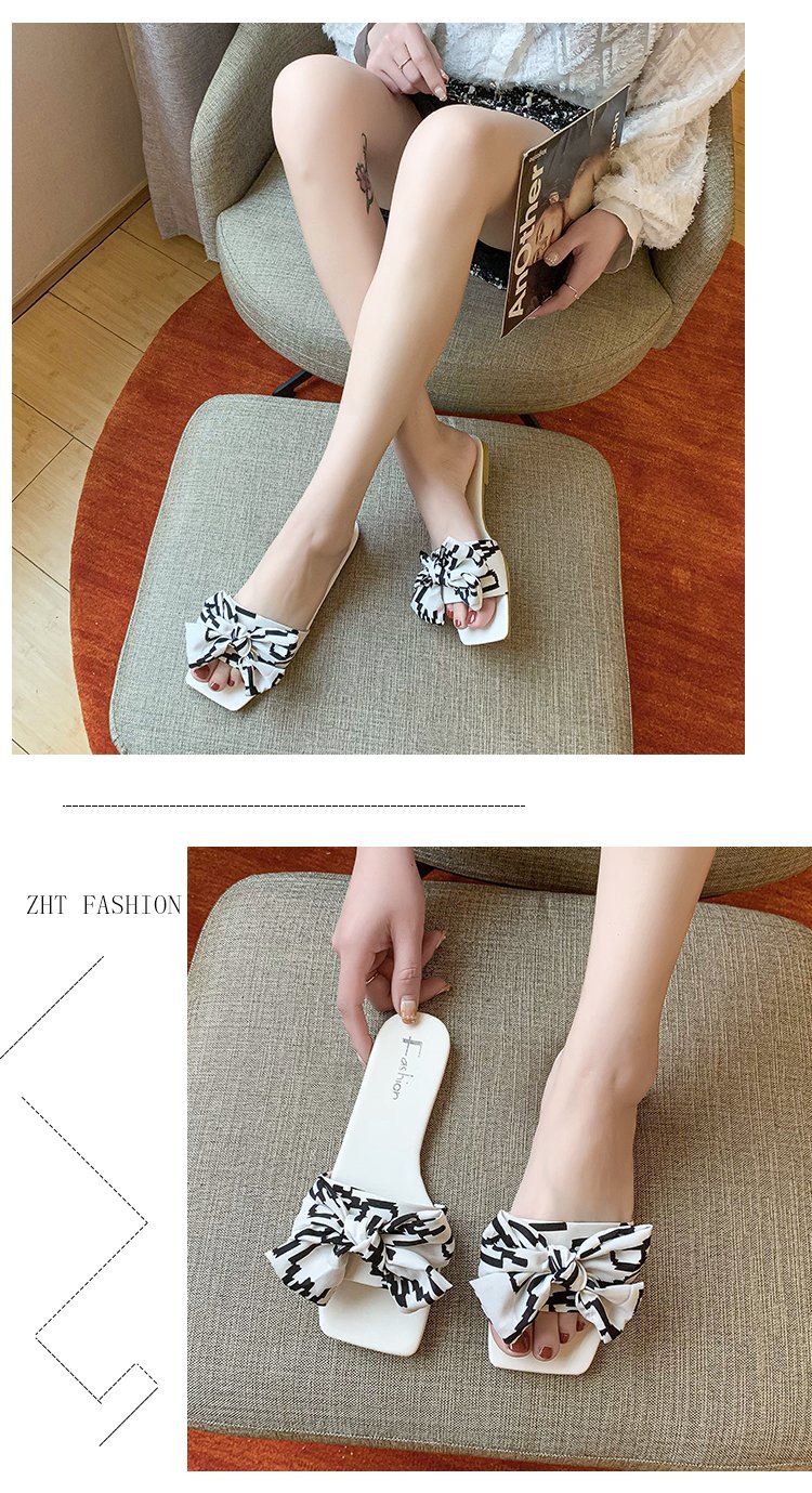Fondo piatto di ampia dimensione da indossare esternamente. Nuove pantofole da donna a forma di fiocco floreale per l'estate 2024_voghion.com
