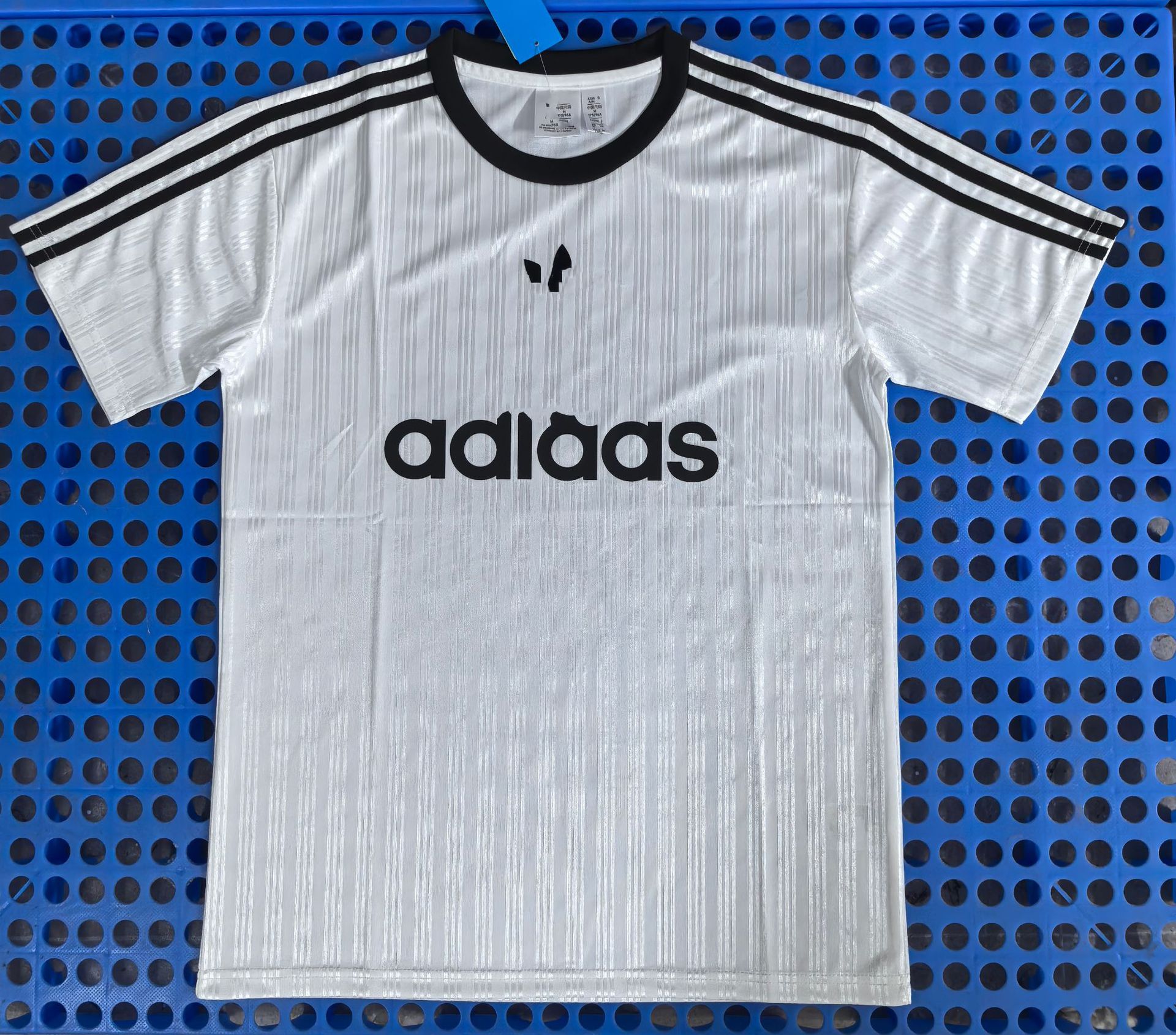 Adidas d three-leaf t-shirt white