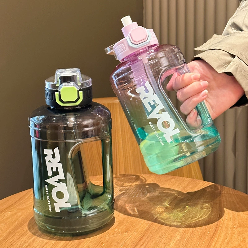 Летний негабаритный устойчивый к высокой температуре тонна тонна барабана сетка красная пластиковая чашка новый мальчик и девушка большой живот фитнес-спортивный чайник