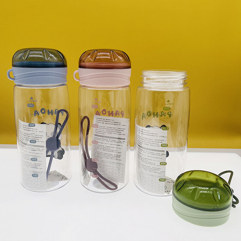 Domeido 1630PC de plástico taza de agua deportes al aire libre botella de agua portátil Panda de dibujos animados botella de agua taza de espacio con escala