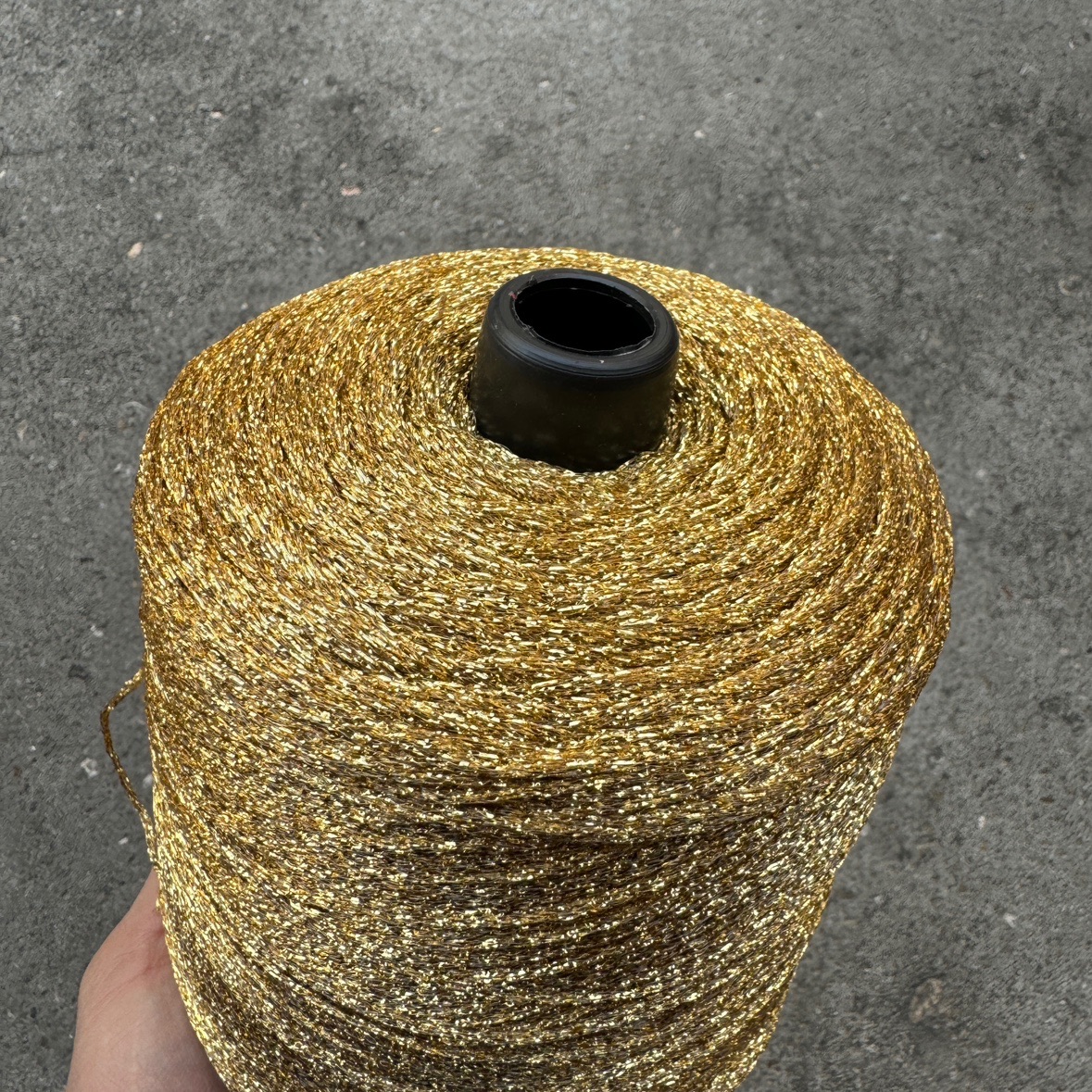 재입고! 눈부신 골드 컬러 초경량 0.5kg