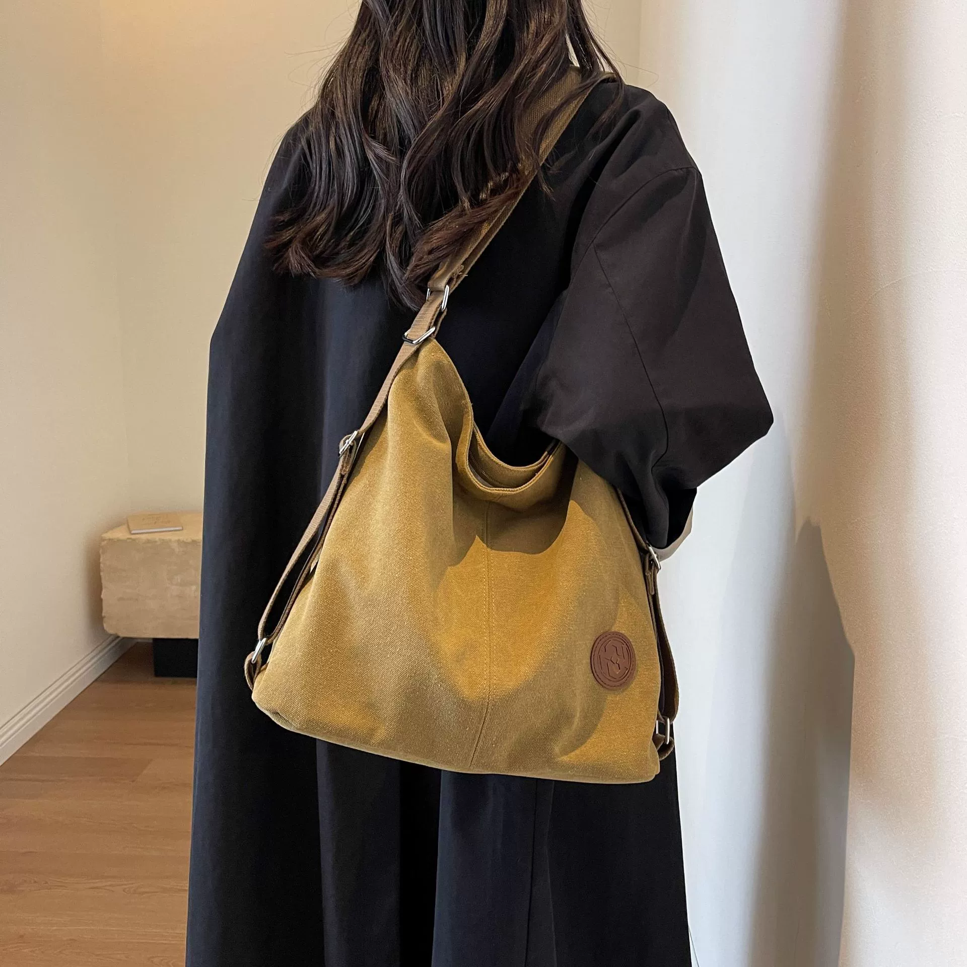 Нишевый дизайн Холщовая сумка Легкая Модная ретро-сумка Женская новая сумка через плечо Рюкзак Взрывная сумка