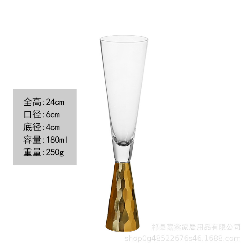 황금 샴페인 잔