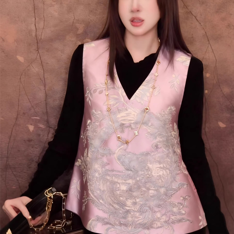 Shenzhen Nanyou's Classic V-Neck Design, High-End Acetate Jacquard Embroidery, Beaded Vest, Spring and Autumn Elegance Shenzhen Nanyou's Classic V-Neck Design, High-End Acetate Jacquard Embroidery, Beaded Vest, Spring and Autumn Elegance