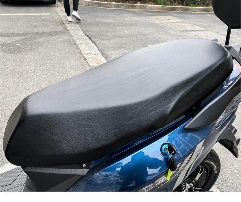 Electric Vehicle Seat Cover, Sun-Proof and Waterproof, Suitable for All Seasons, Elastic Leather Heat-Insulating Seat Cover for Electric Scooters and Motorcycles