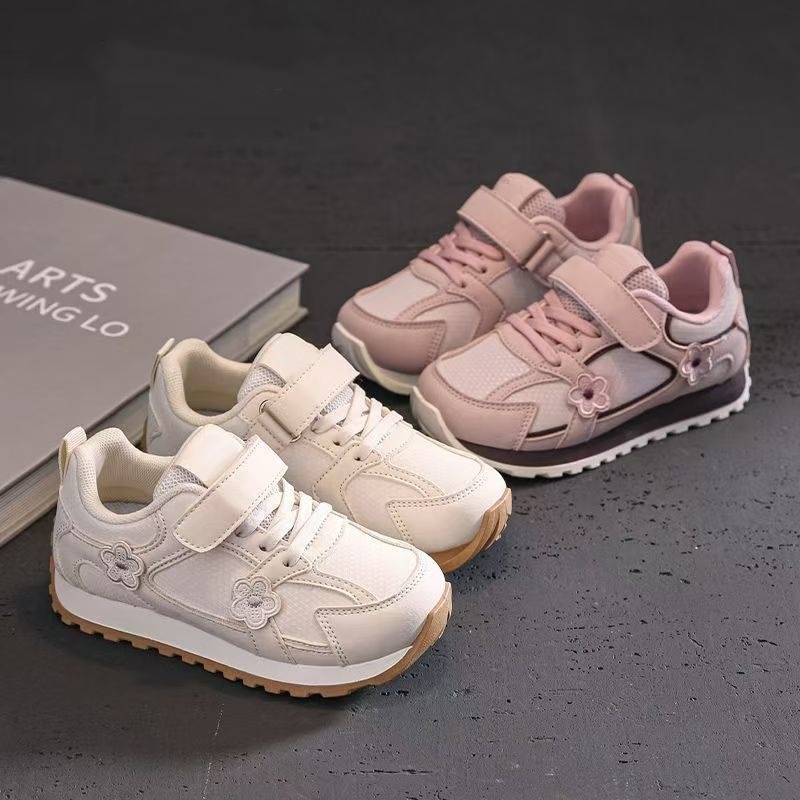 Zapatos deportivos princesa de niñas 2026 otoño nuevos zapatos de entrenamiento de moda para niños de suela suave zapatos de carreras casuales