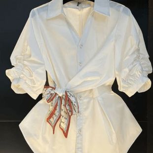 2025 Summer French Polo Collar White Short-Sleeved Shirt for Women, High-End Waist Slimming Look Silk Scarf Top