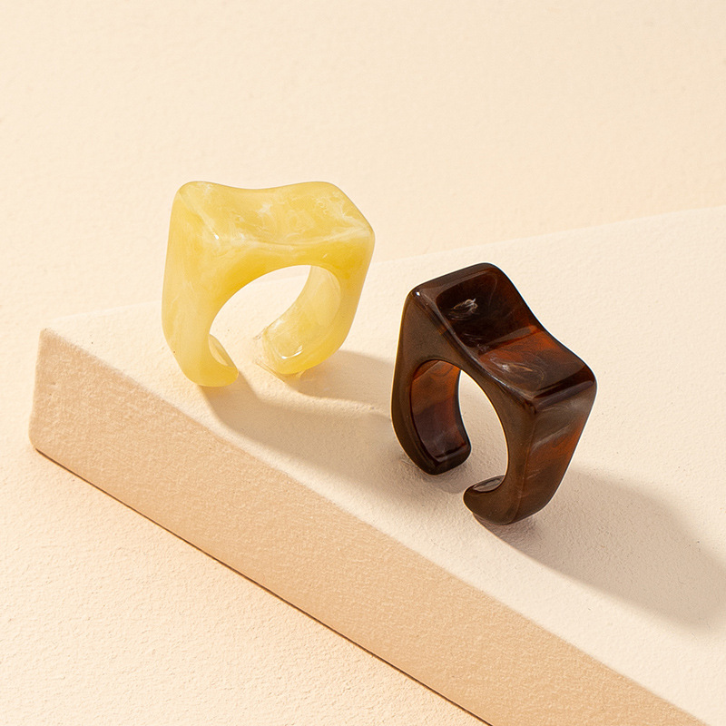 Fashion Contrast Color Resin Ring Set Wholesale display picture 2
