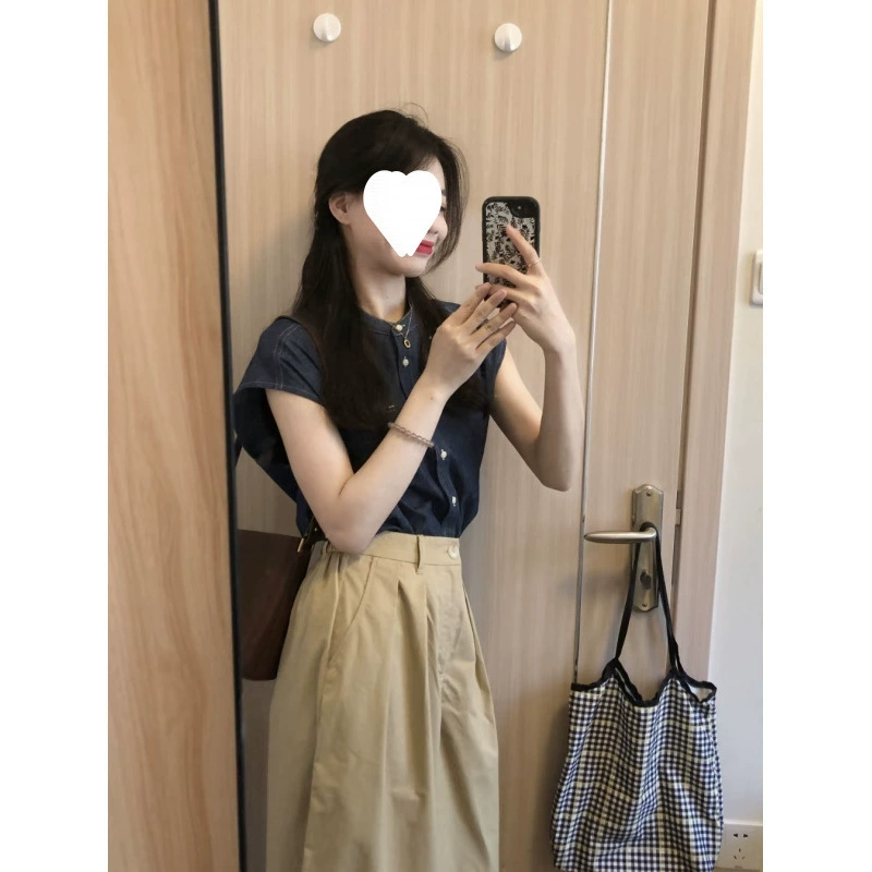 Высококачественная синяя джинсовая рубашка с короткими рукавами во французском стиле для женщин, новая весенняя свободная повседневная рубашка для миниатюрных фигур.