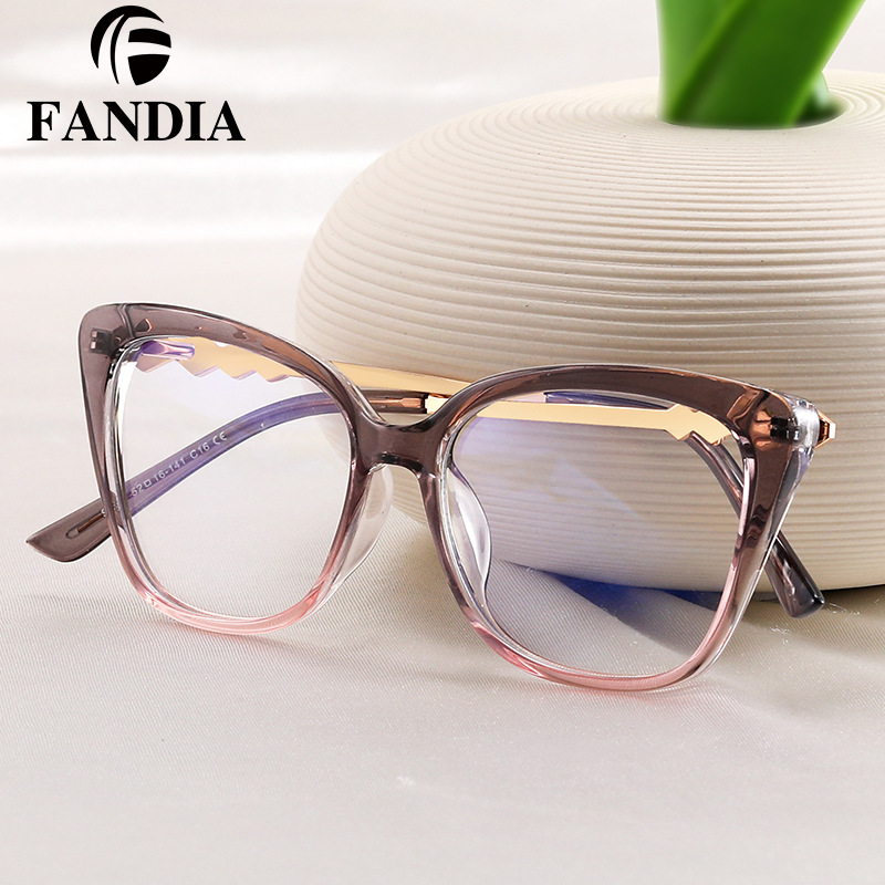 95668 nuevo metal primavera pie cuadrado marco anti azul luz gafas mujeres TR90 completo marco miopía Marco en stock al por mayor