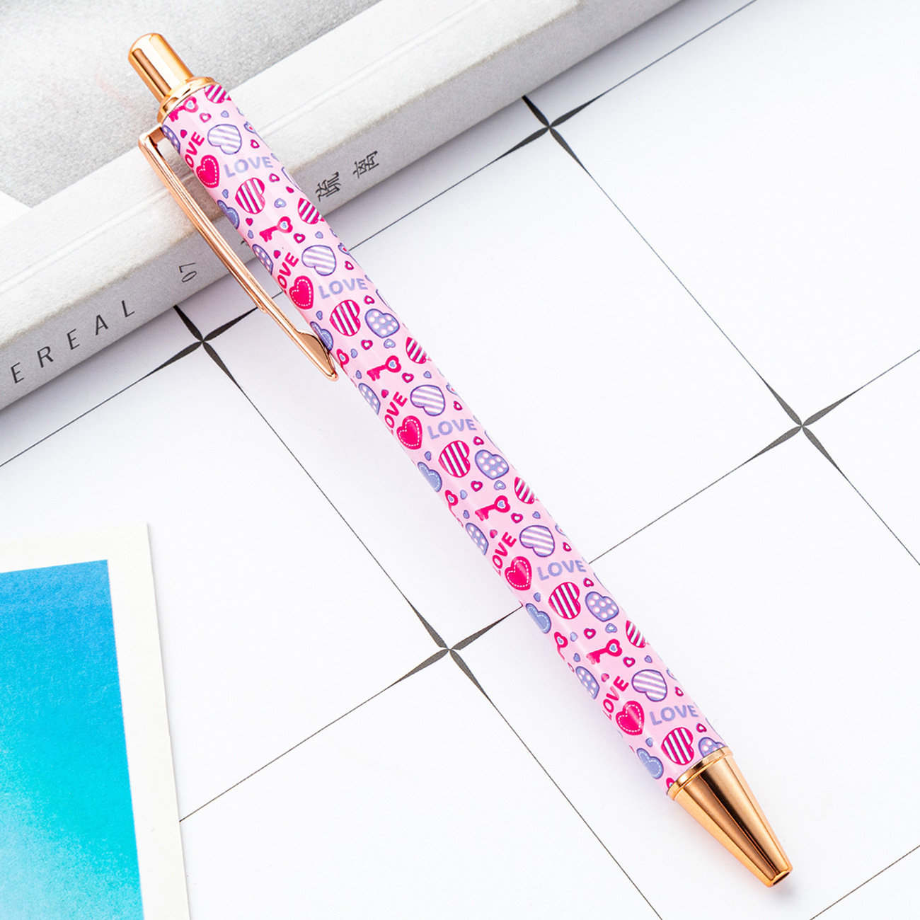 Nuevo Día de San Valentín empuje pluma linda chica corazón estudiante de Metal bolígrafo amor multi-color de transferencia de calor pintura película pluma
