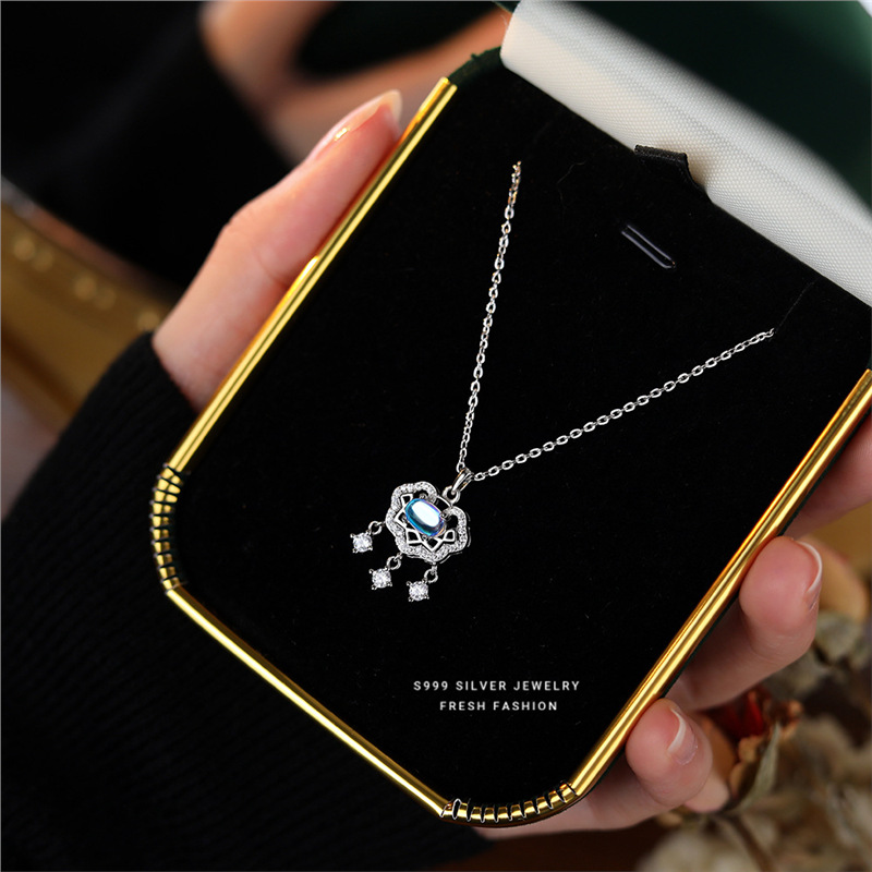 Silver Zircon Moonlight Pendant Necklace In Sterling Silver_voghion.com