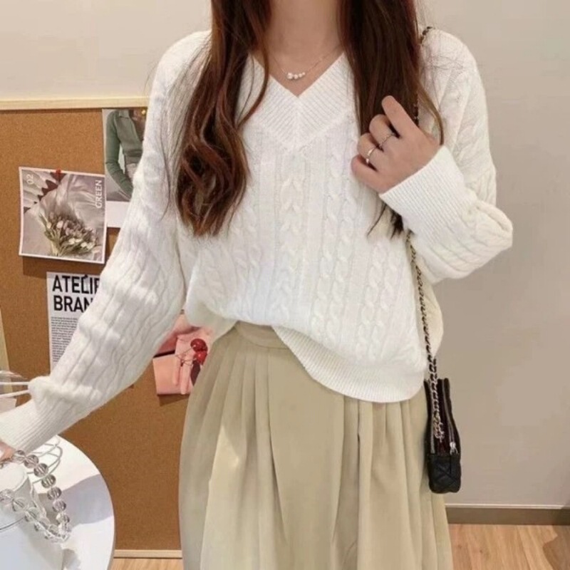 秋冬新款复古毛衣女宽松简约风麻花套头V领长袖小个子打底针织衫|undefined