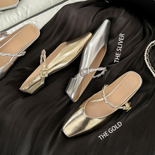 �n��ͨ����Ƥ�͸�����Ь�r���⴩���^����Ь��ɫ�yɫƽ�כ���ЬŮ