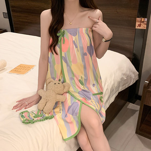 �n��Ĩ��ԡ���Ը�˯��Ů�ı�����L��ˮ��չ�_ԡ��Ů�Ҿӷ��̵�