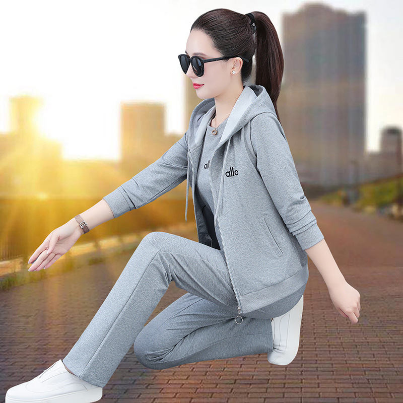 休闲运动套装女春秋2025秋季新款时尚洋气减龄妈妈卫衣马甲三件套|undefined