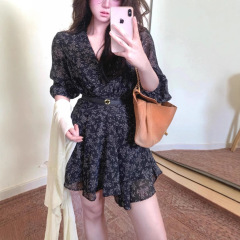设计感复古碎花微透长袖连衣裙女夏季气质收腰修身A字裙小众短裙