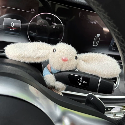 Car Rearview Mirror Decoration – Sürətlər qutusu və əl tormozu başlıqları - long-eared-rabbit-huai-gang-decoration