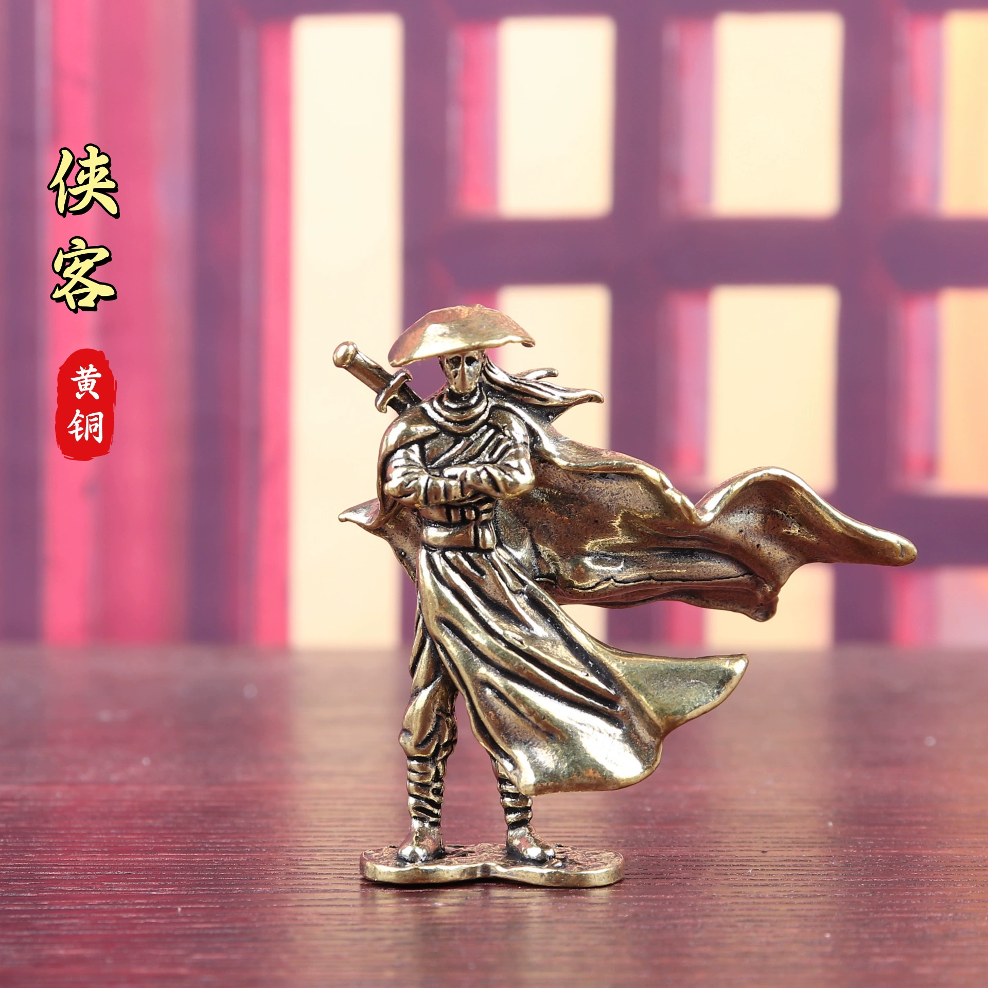 Чистая латунь, текущая вода в горах, небольшие украшения в древнем стиле, каменная клумба, резервуар для воды и земли, поделки бонсай в микроландшафте.