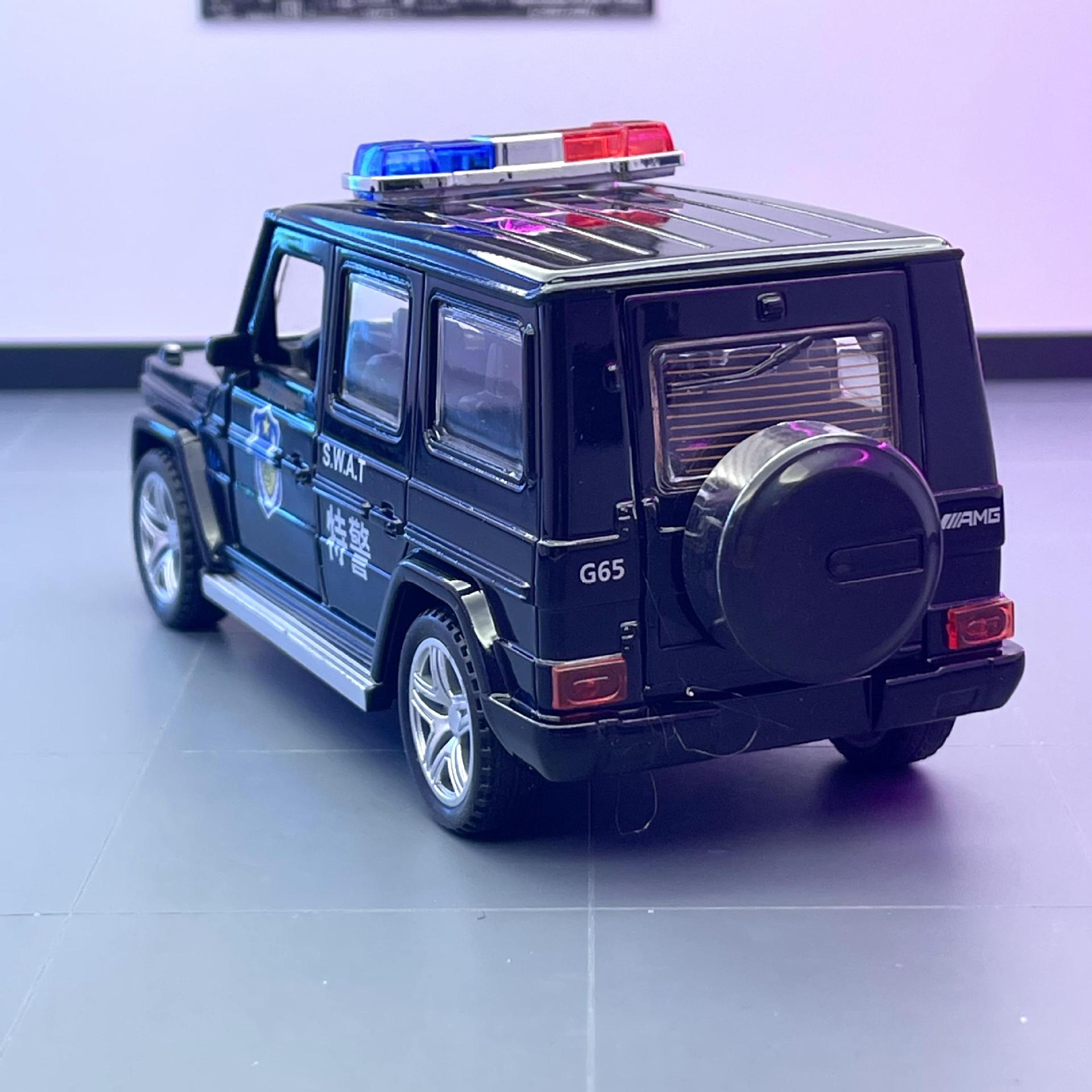 Weili aleación modelo de coche 1:32 Mercedes-Benz G65 coche de policía Tire hacia atrás sirena con sonido y luz coche de juguete grande G modelo adornos